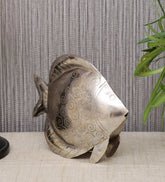 IRON FISH Figurine table decor